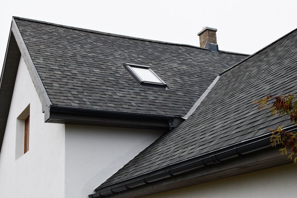 dark roof shingle colors