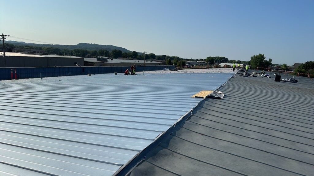 First american commercial roof workers